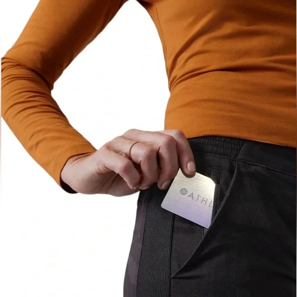 Athleta BROOKLYN LINED CAMO JOGGER Camo Lux Black tapered hem Size 0 - Picture 11 of 15